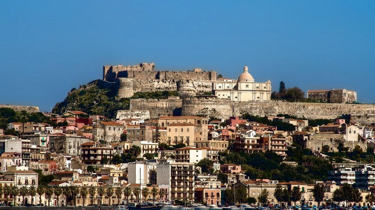 Photo of Buildings in Milazzo