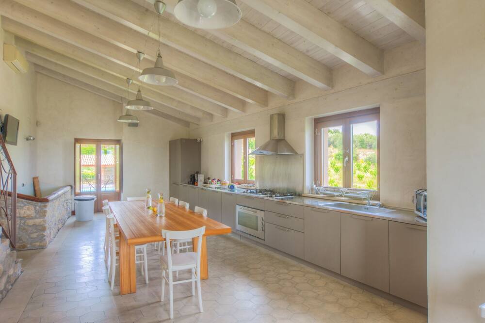 Photo of Kitchen in Centuripe