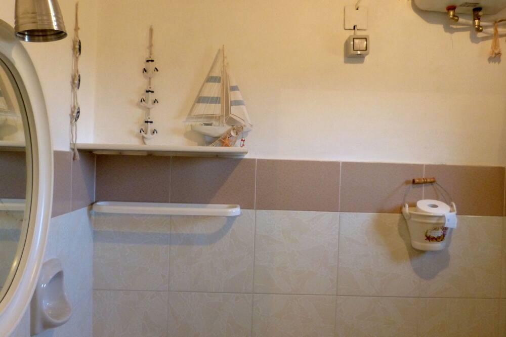 Photo of Bathroom in Lipari Historic Centre