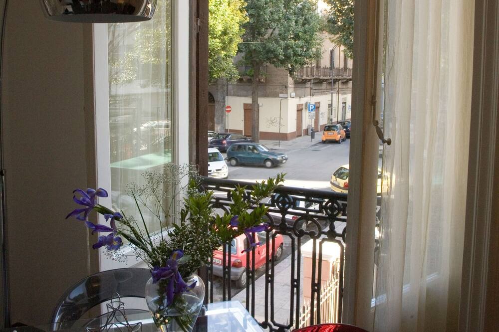 Photo of Patio Balcony in Ruggero Settimo