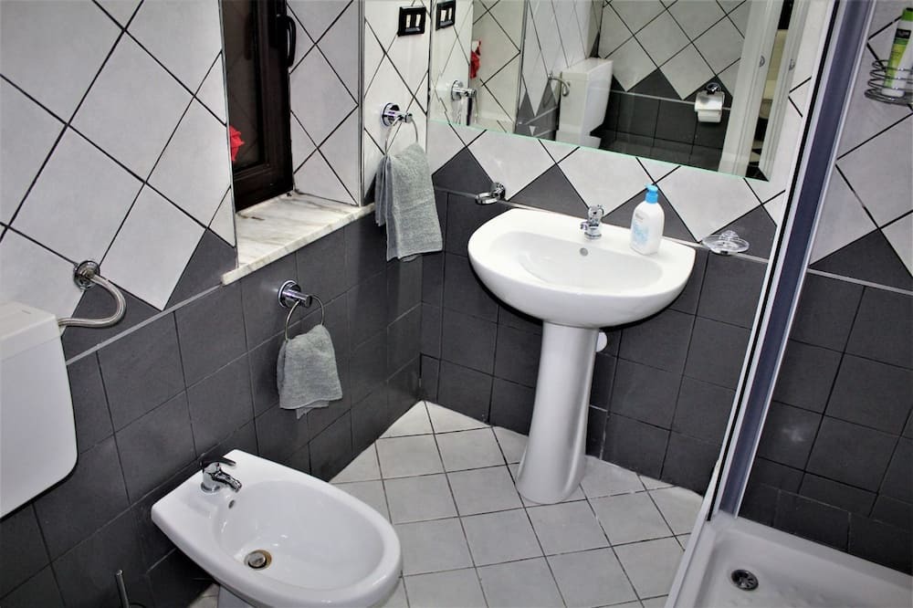 Photo of Bathroom in Ravanusa
