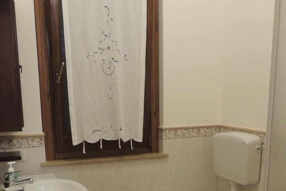 Photo of Bathroom in Cornino