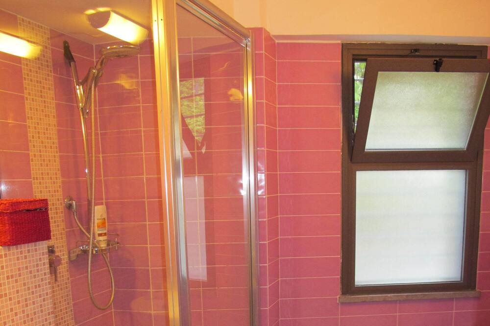 Photo of Bathroom in Mondello