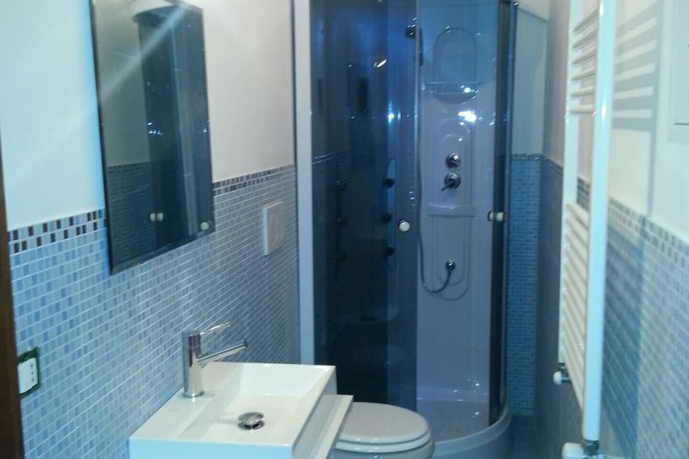 Photo of Bathroom in Aspra