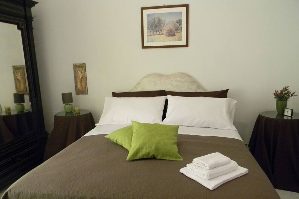 Photo of Bedroom in Arenella