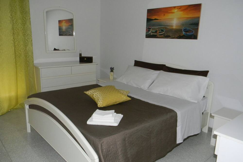 Photo of Bedroom in Arenella