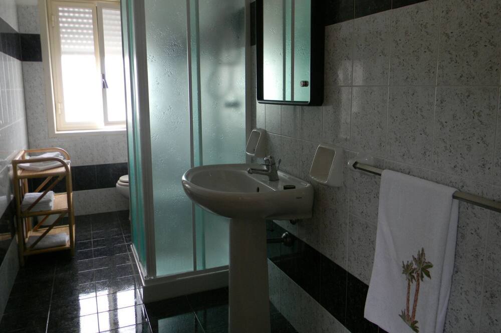 Photo of Bathroom in Arenella