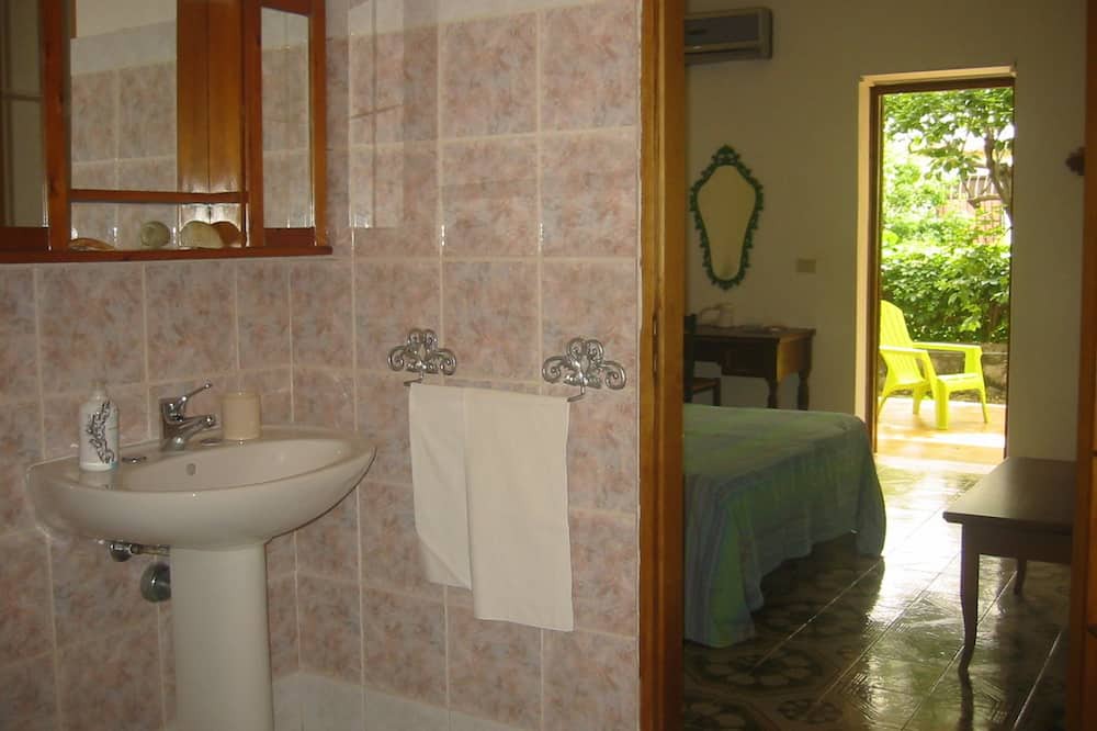 Photo of Bathroom in Arenella