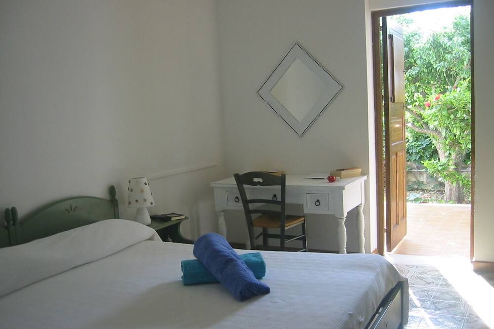 Photo of Bedroom in Arenella