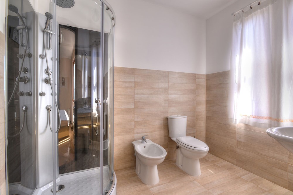 Photo of Bathroom in Syracuse