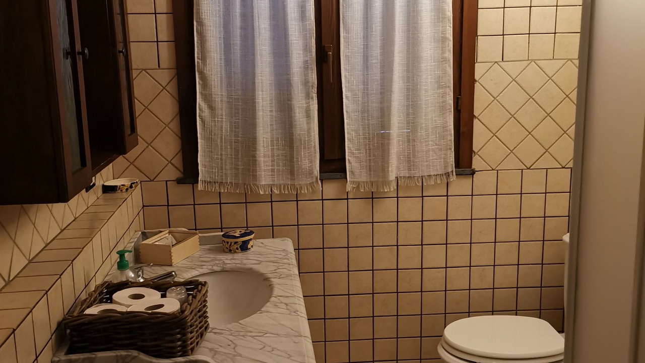 Photo of Bathroom in Paterno