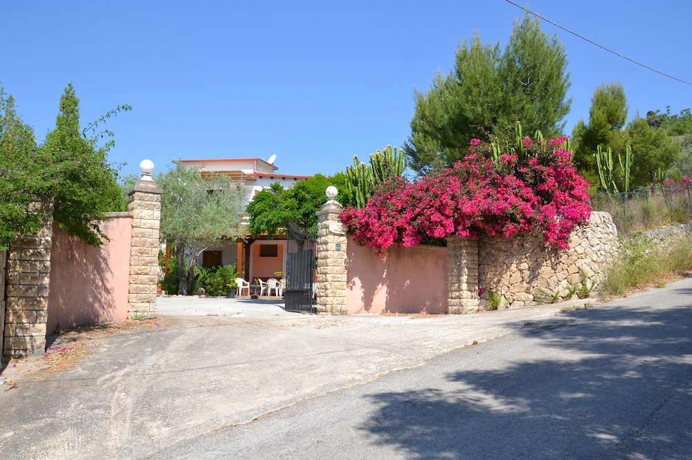 Photo of Outdoor in Noto