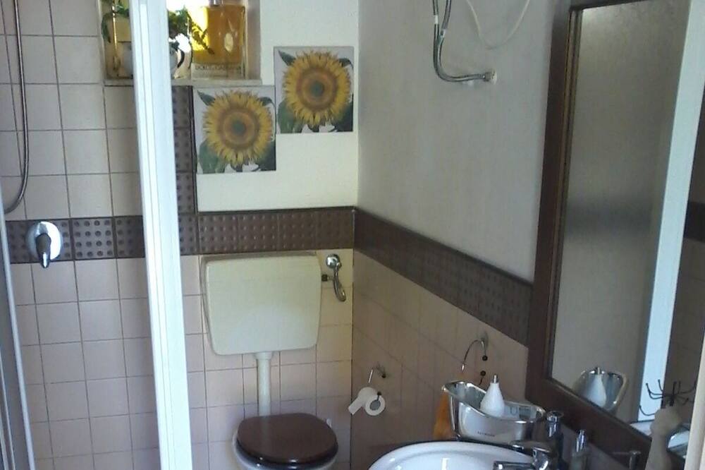 Photo of Bathroom in Balestrate