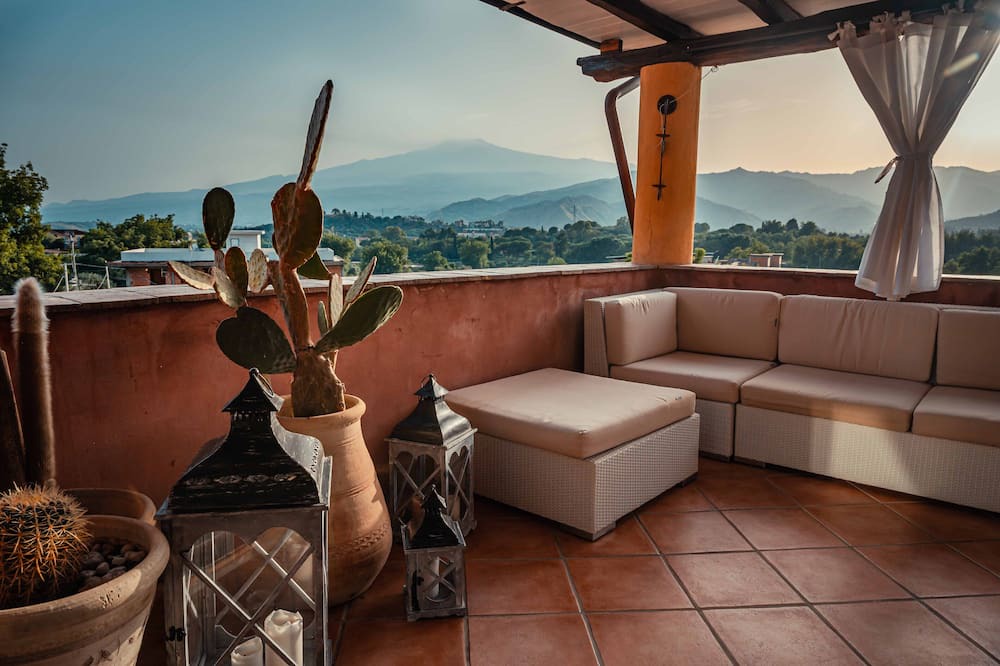 Photo of Patio Balcony in Chianchitta-Trappitello