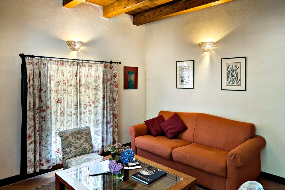 Photo of Livingroom in Nola