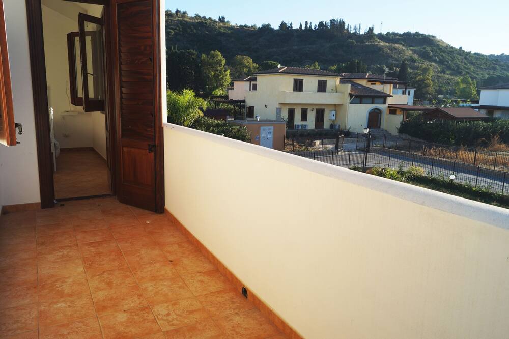 Photo of Patio Balcony in Campofelice di Roccella