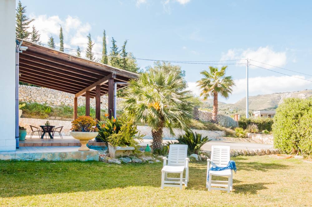 Photo of Outdoor in Avola