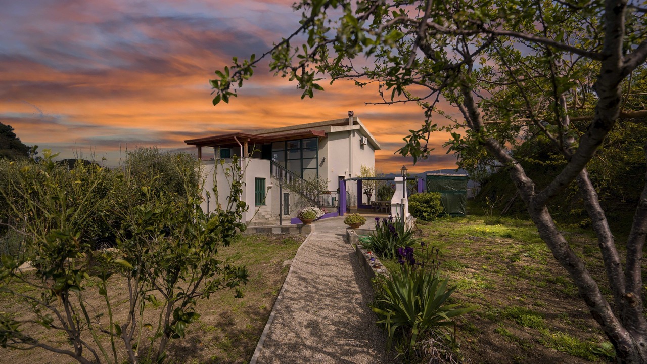 Photo of Outdoor in Naso