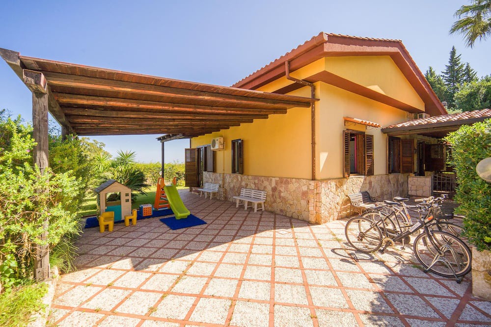 Photo of Patio Balcony in Trabia
