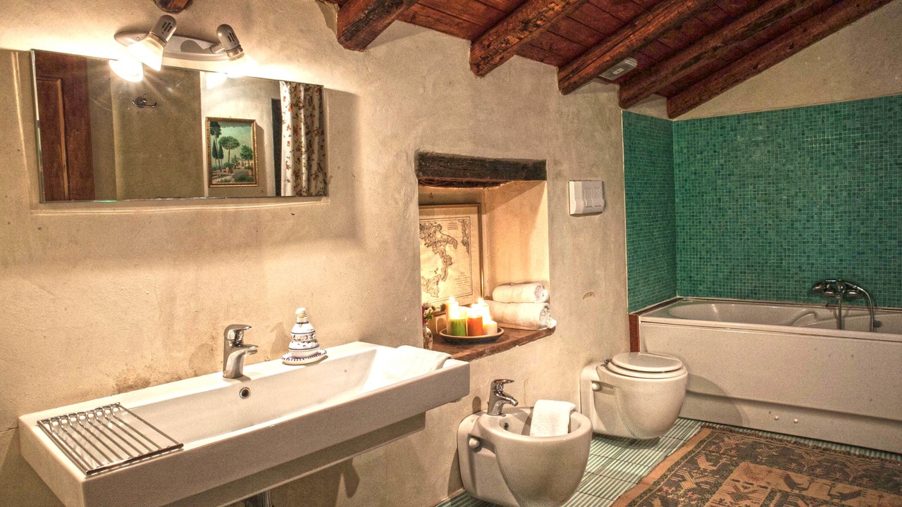 Photo of Bathroom in Mascalucia