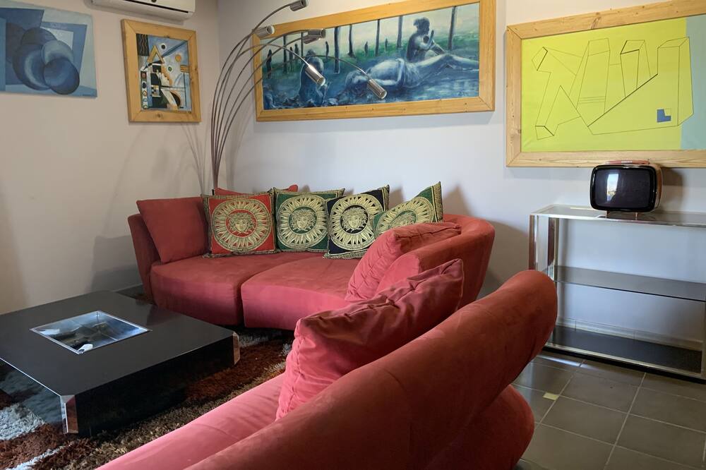 Photo of Livingroom in Mitogio