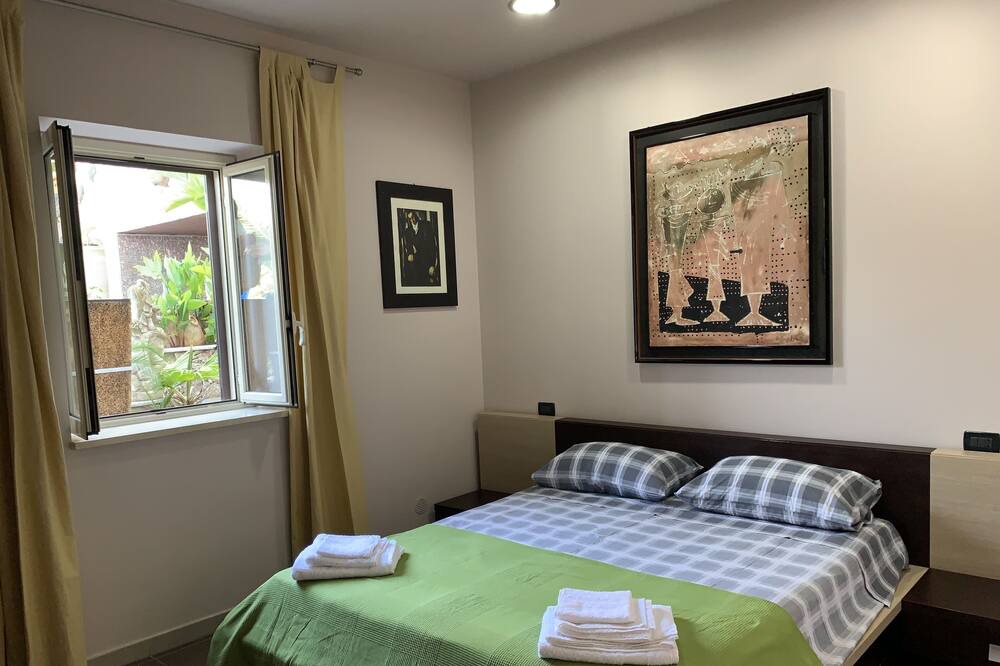 Photo of Bedroom in Mitogio