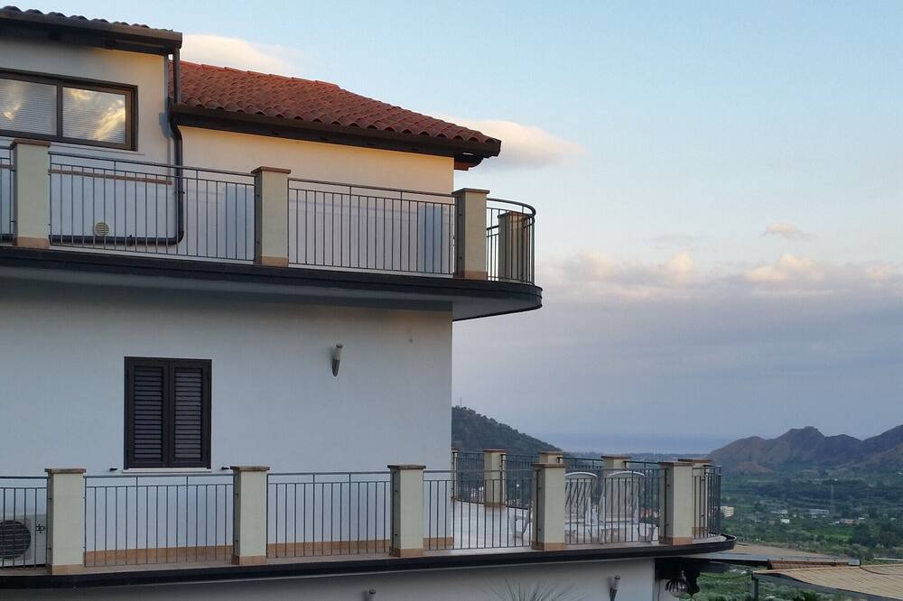 Photo of Outdoor in Mitogio