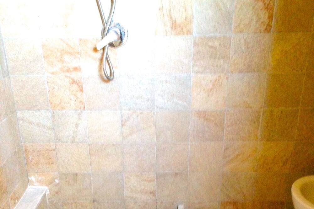 Photo of Bathroom in Granelli