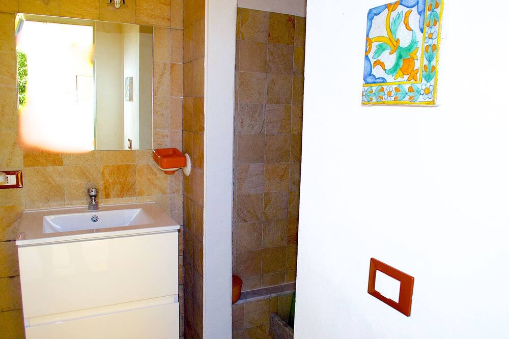 Photo of Bathroom in Granelli