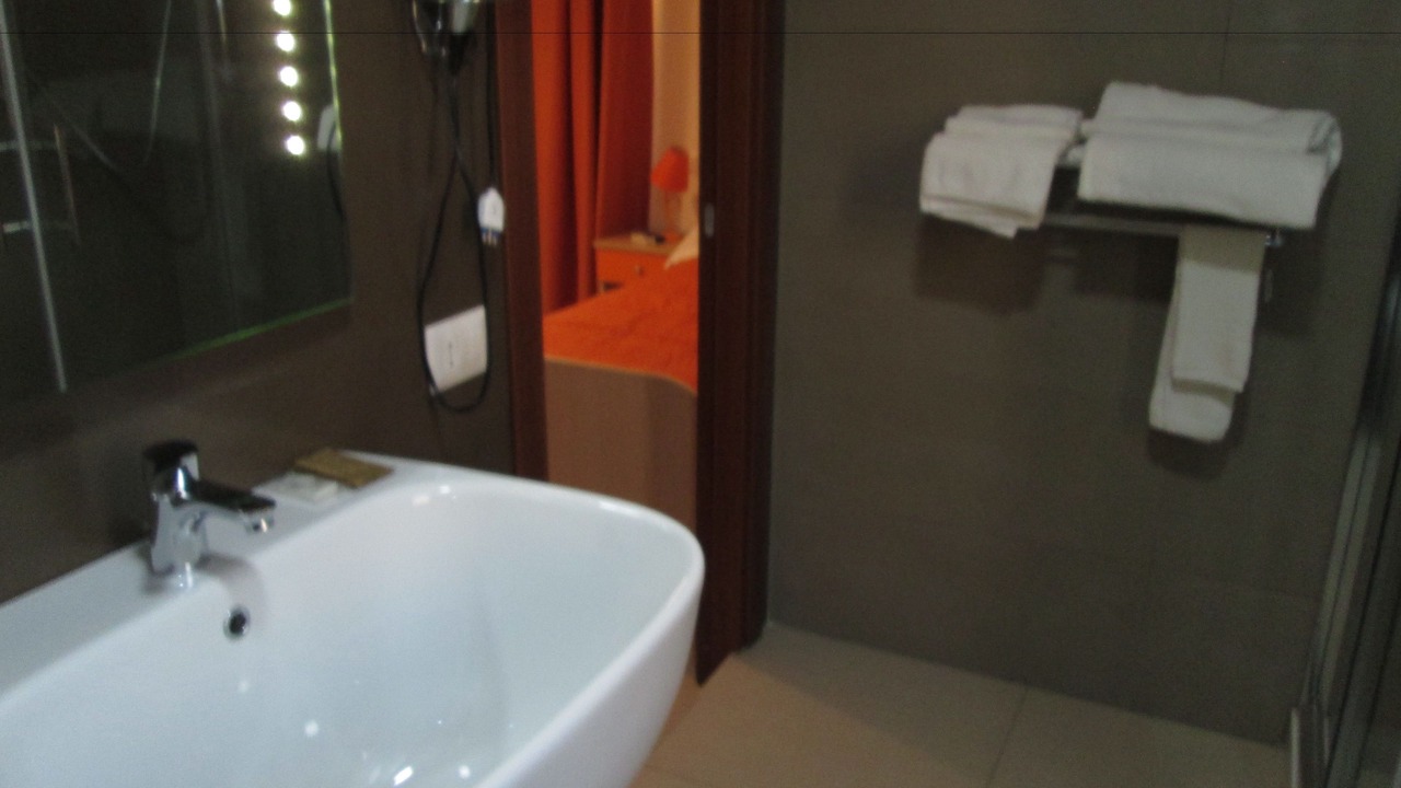 Photo of Bathroom in Gela
