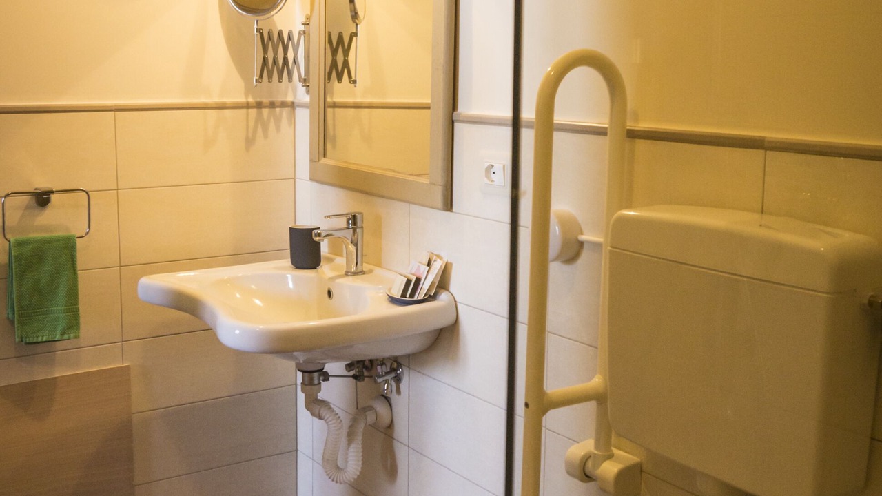 Photo of Bathroom in San Giorgio-Librino-San Giuseppe la Rena-Zia Lisa-Villaggio Sant'Agata