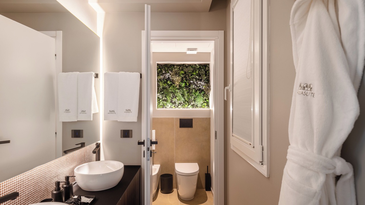 Photo of Bathroom in Kalsa