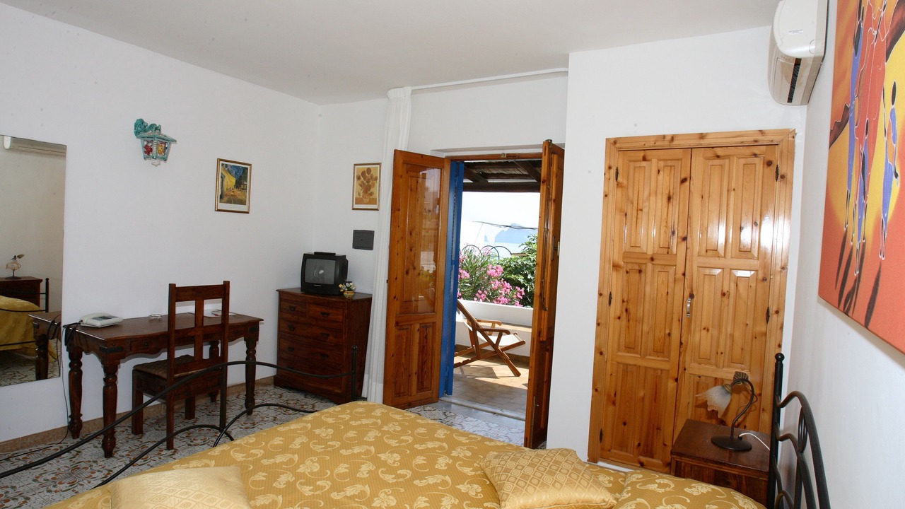 Photo of Bedroom in Panarea