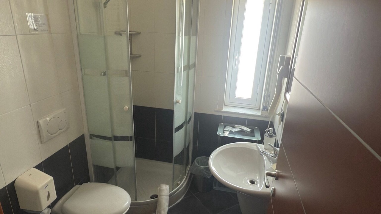 Photo of Bathroom in Mongiove