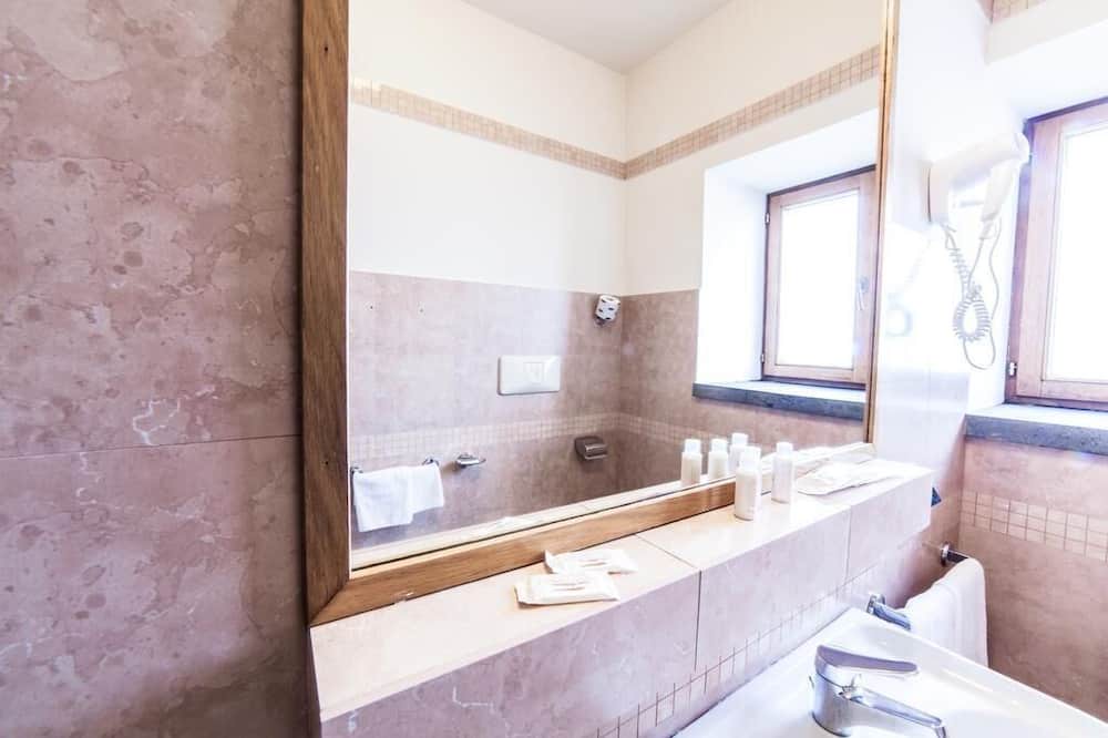 Photo of Bathroom in Nicolosi