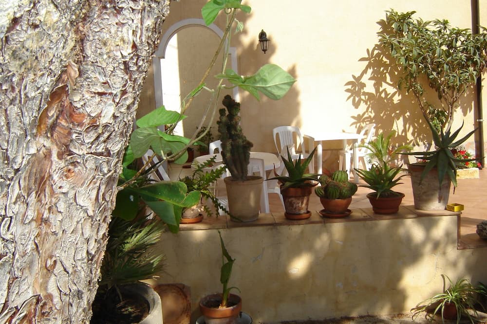 Photo of Patio Balcony in Mockarta
