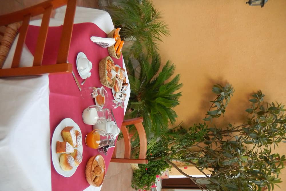 Photo of Outdoor in Mockarta