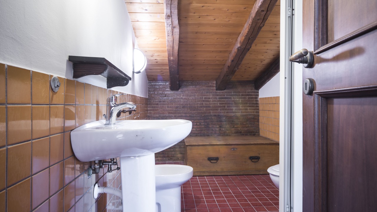 Photo of Bathroom in Borgo-Sanzio