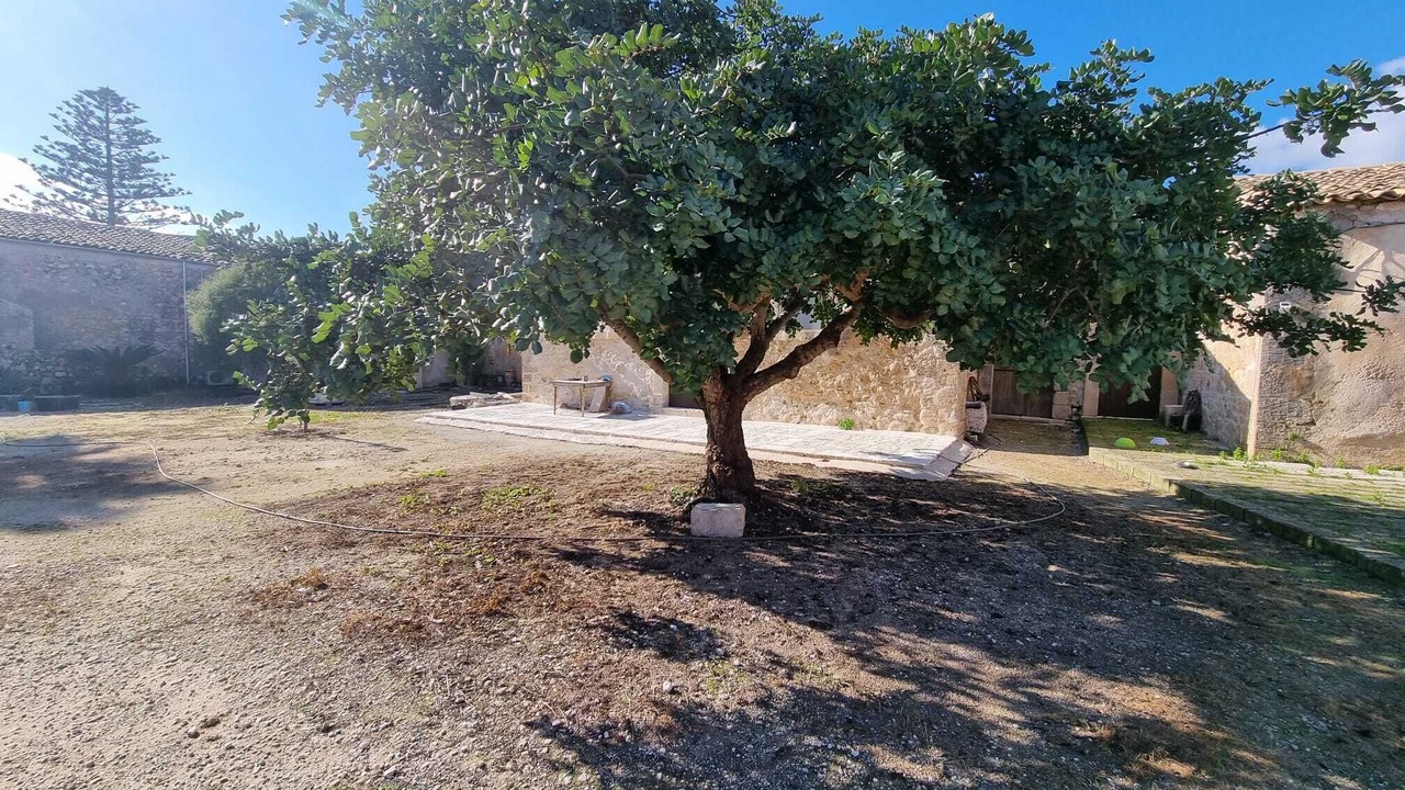 Photo of Outdoor in Noto