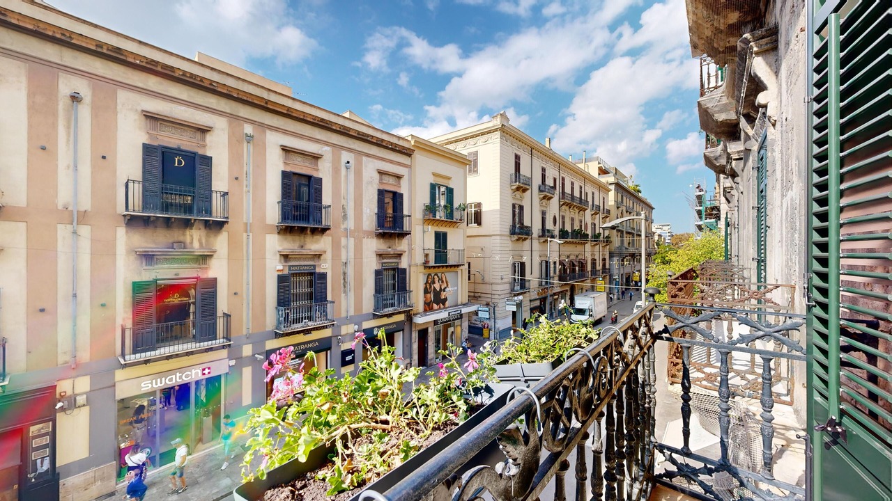 Photo of Patio Balcony in Ruggero Settimo