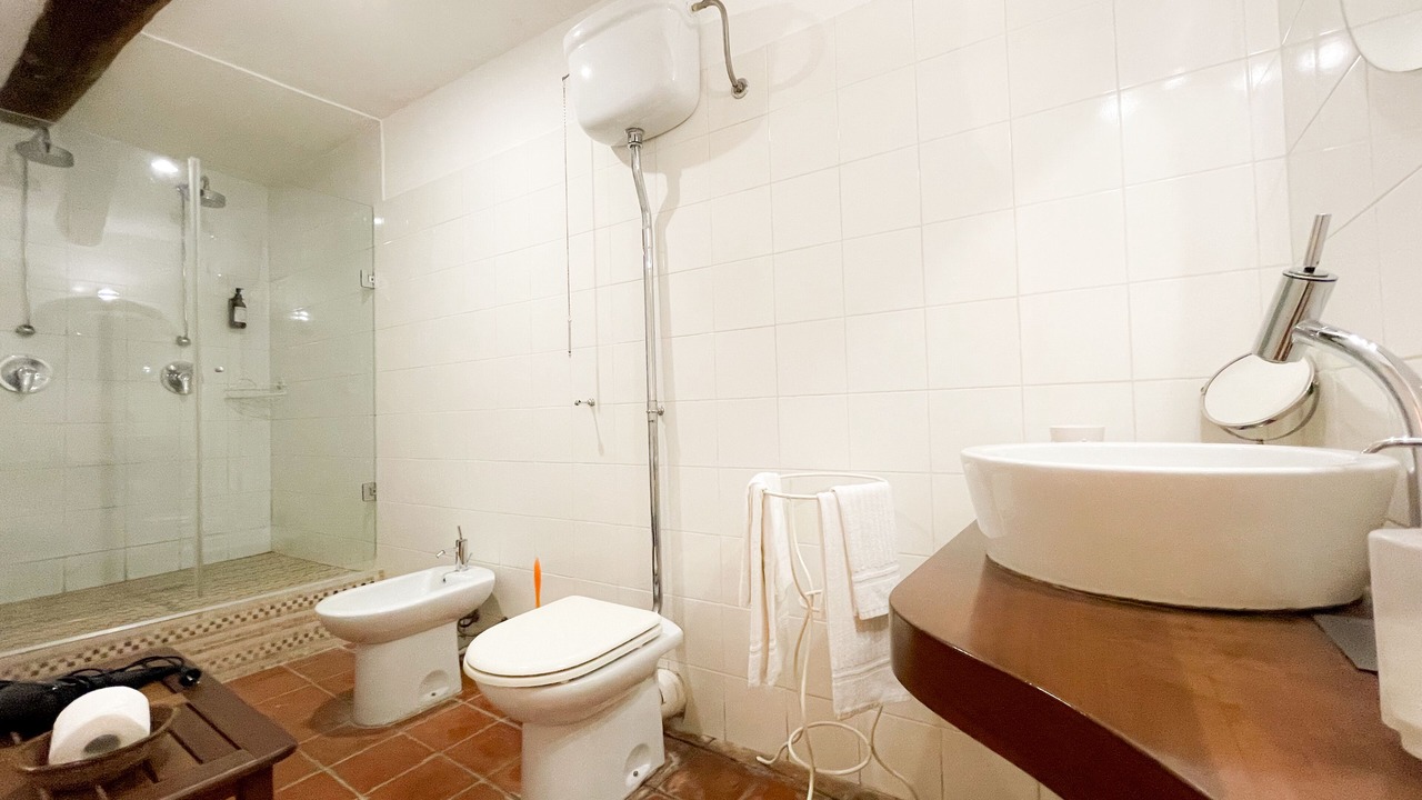 Photo of Bathroom in Enna