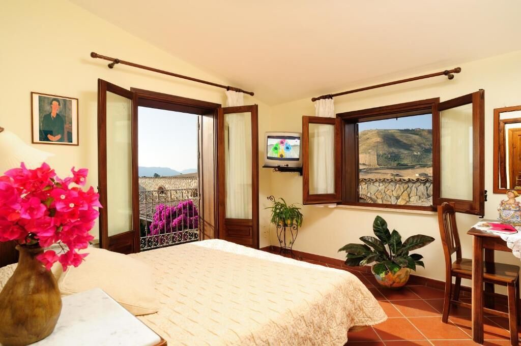 Photo of Bedroom in Alia