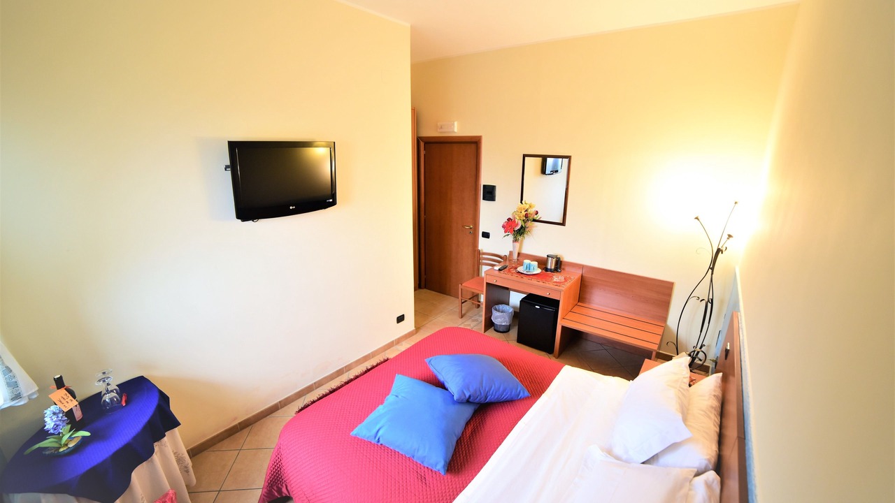 Photo of Bedroom in Milo