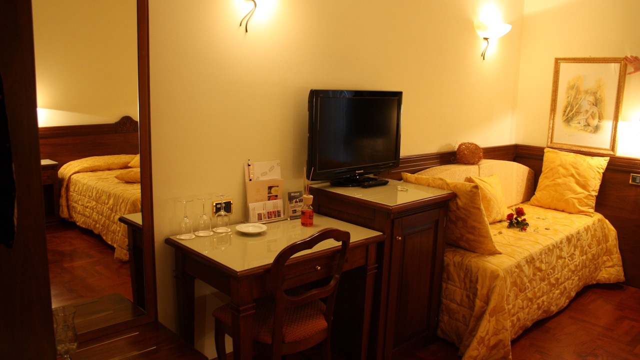 Photo of Bedroom in Turrivalignani
