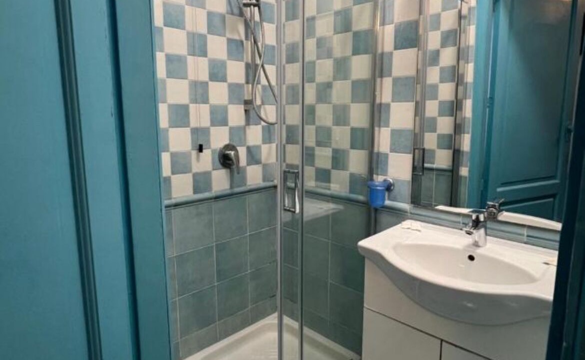 Photo of Bathroom in Vulcano Porto