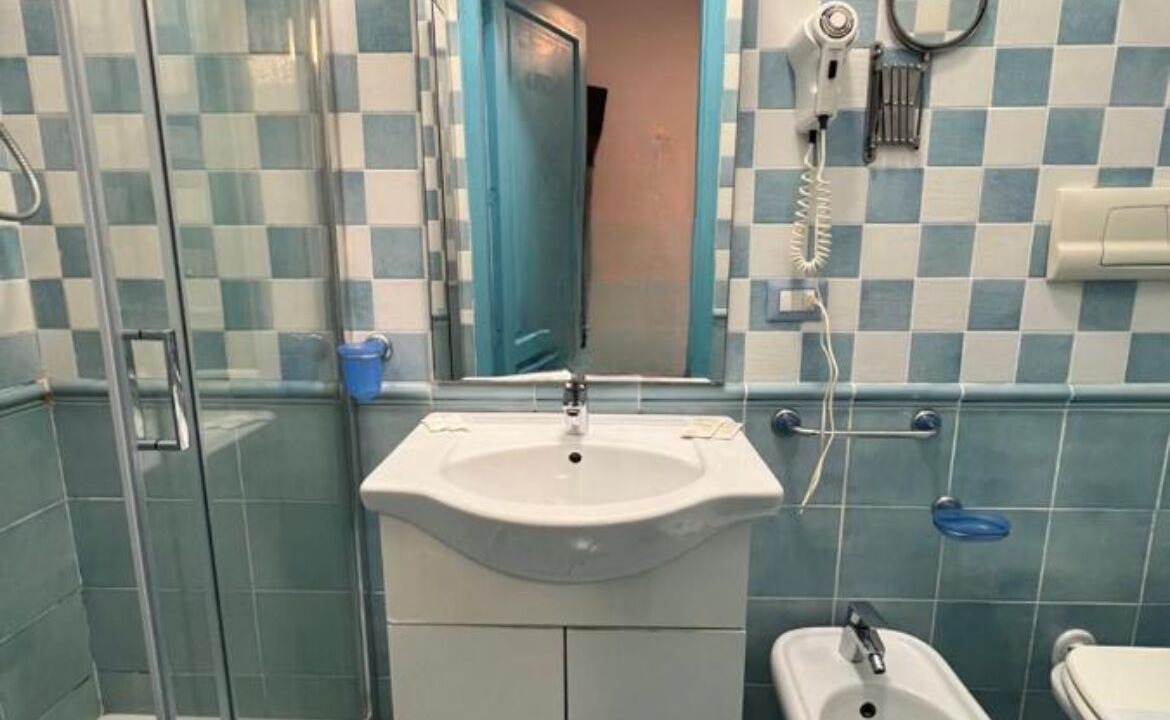 Photo of Bathroom in Vulcano Porto
