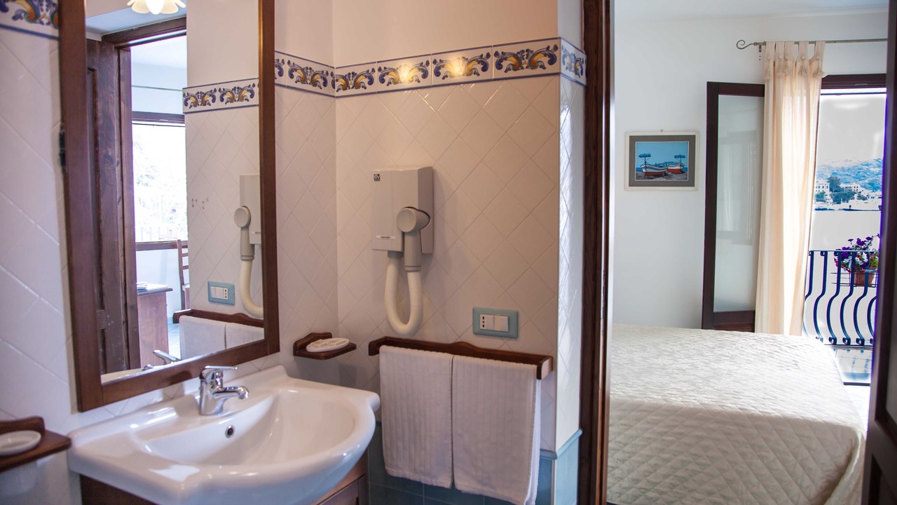 Photo of Bathroom in Lipari