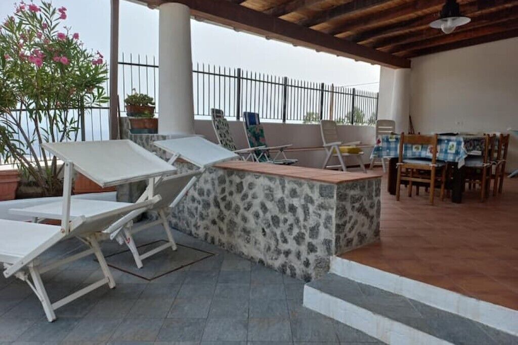 Photo of Outdoor in Leni