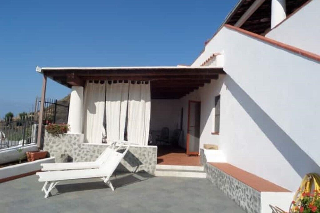 Photo of Outdoor in Leni