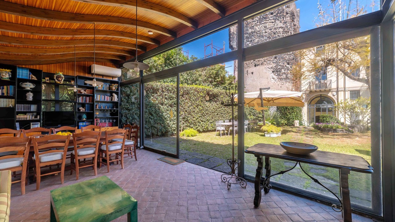 Photo of Patio Balcony in Ognina
